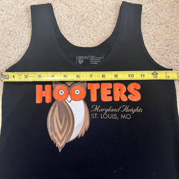 Authentic Hooters black tank top size S - Picture 4 of 6